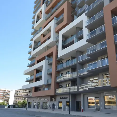 Rocha Tower - 8b * Портіман